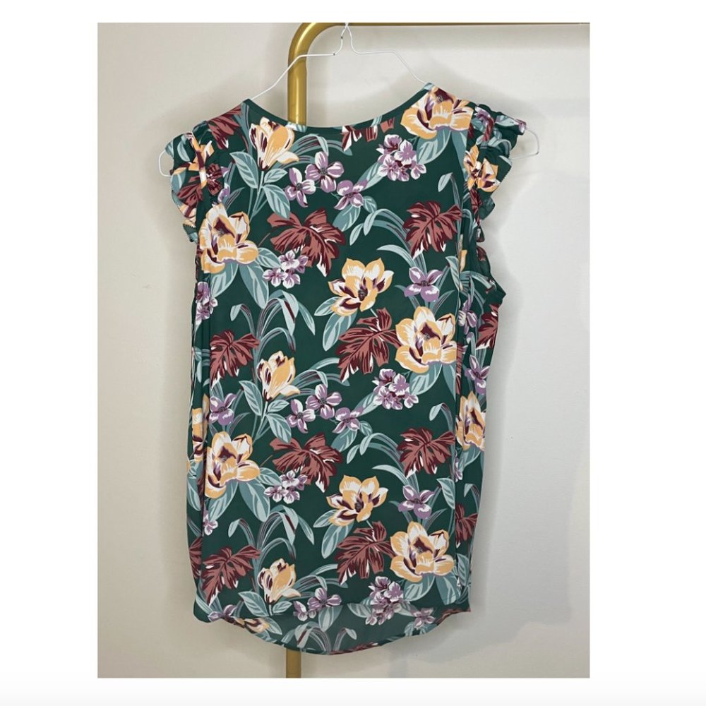 Loft Ruffled Sleeveless Tropical Floral Top